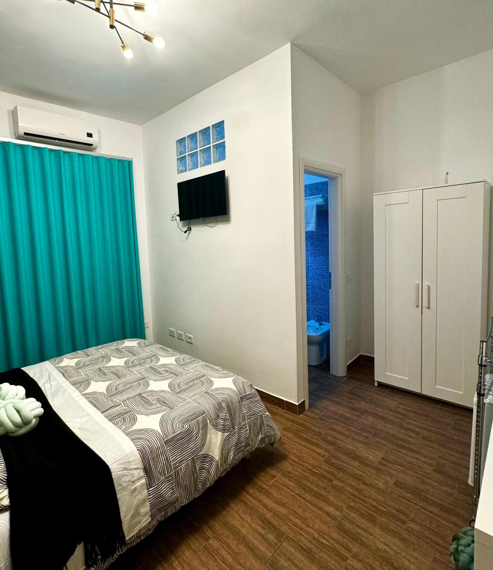 Enotria Bnb Bed and Breakfast Reggio di Calabria Eksteriør billede